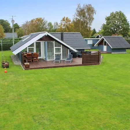 Jyde - 1-5km From The Sea In Ne Jutland By Interhome *