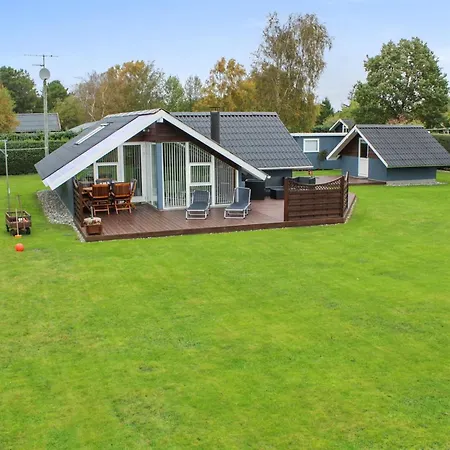 Jyde - 1-5km From The Sea By Interhome Hals